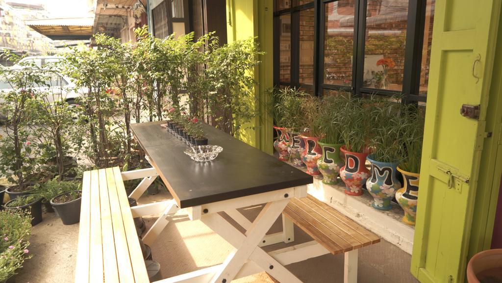 בנגקוק Tiger Lily Hostel מראה חיצוני תמונה