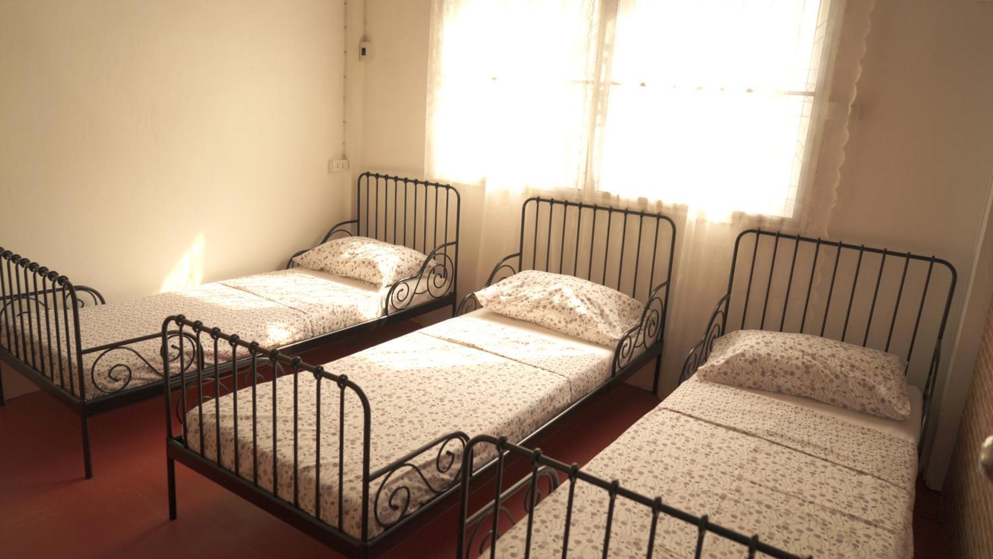 בנגקוק Tiger Lily Hostel מראה חיצוני תמונה