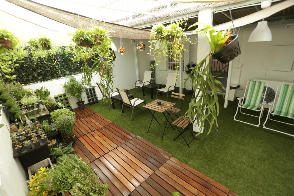 בנגקוק Tiger Lily Hostel מראה חיצוני תמונה