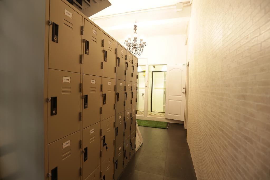 בנגקוק Tiger Lily Hostel חדר תמונה