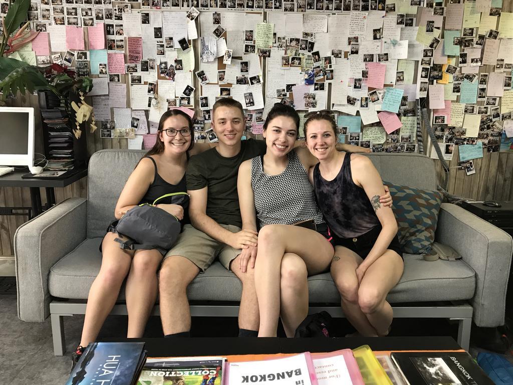 בנגקוק Tiger Lily Hostel מראה חיצוני תמונה
